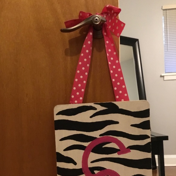 Particle Board Hanging Room Decoration - Picture 2 of 4